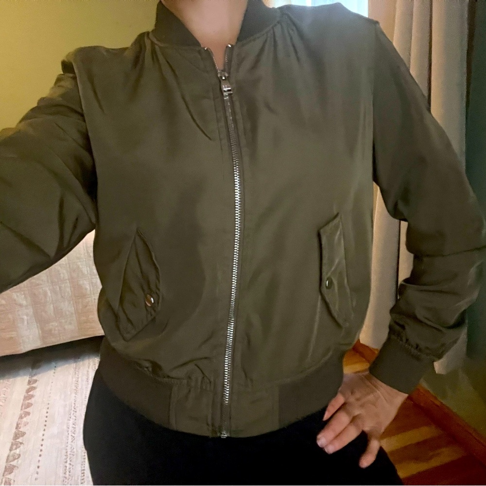 Bomber jacket